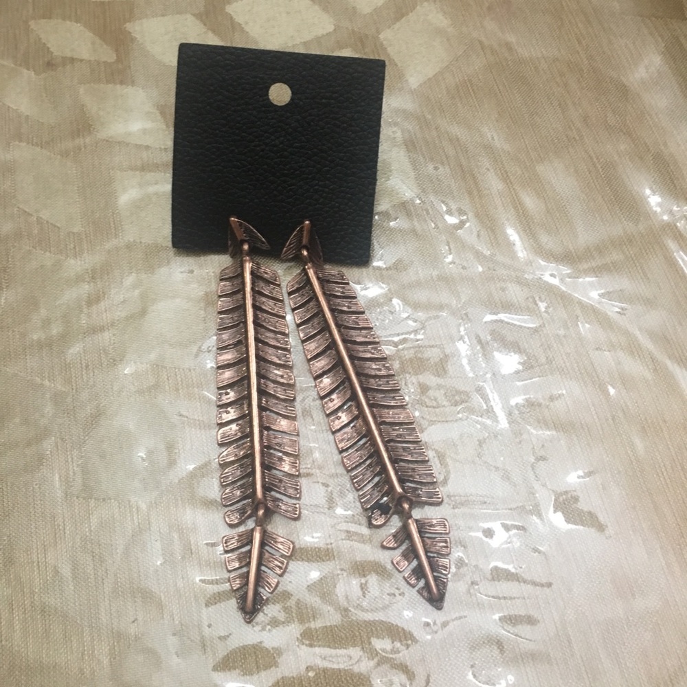 FREE PEOPLE EARINGS